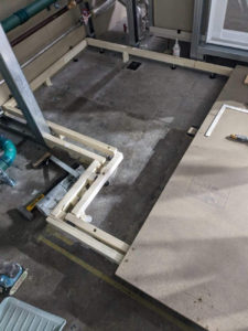 東京都豊大田区の病院にて、改修工事に伴う置床工事を行いました。(乾式二重床)【秀和建工】