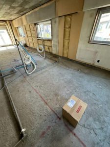 東京都世田谷区のマンションにて、置床工事を行いました。（乾式二重床）【秀和建工】