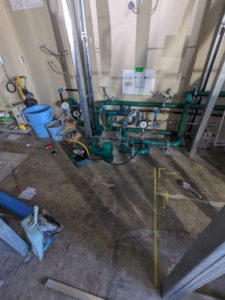 東京都豊大田区の病院にて、改修工事に伴う置床工事を行いました。（乾式二重床）【秀和建工】