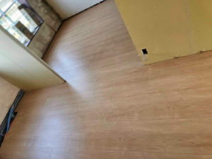 神奈川県横浜市神奈川区のマンションにて、1day置床工事を行いました。(乾式二重床)【秀和建工】
