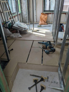 横浜市西区のマンションにて、置床工事を行いました。（乾式二重床）【秀和建工】