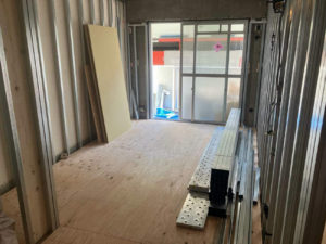 埼玉県蕨市のマンションにて、置床工事を行いました。（乾式二重床）【秀和建工】