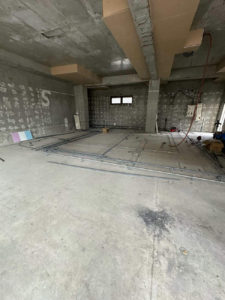 神奈川県横浜市港南区の歯科医院にて、新装工事に伴う置床工事を行いました。（乾式二重床）【秀和建工】