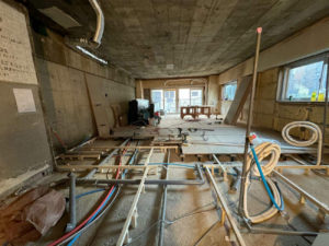 東京都世田谷区のマンションにて、置床工事を行いました。（乾式二重床）【秀和建工】