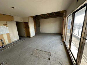 東京都小金井市のマンションにて、1day置床工事を行いました。（乾式二重床）【秀和建工】