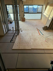 東京都品川区のマンションにて、１day置床工事を行いました。（フリーフロアCP）【秀和建工】