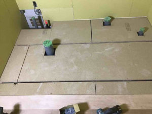 東京都新宿区の店舗にて、置床工事を行いました。（乾式二重床）【秀和建工】