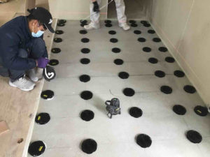 神奈川県茅ケ崎市の店舗にて、置床工事を行いました。（プラ束置床）【秀和建工】