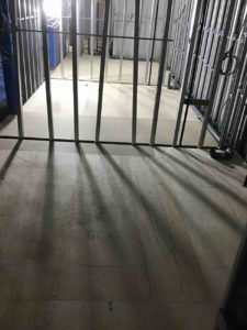 東京都中央区の店舗にて、置床工事を行いました。（乾式二重床）【秀和建工】