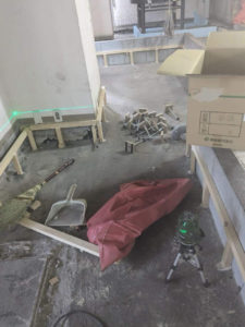 東京都港区の店舗にて、置床工事を行いました。（乾式二重床）【秀和建工】