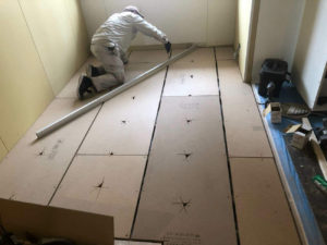 千葉県市川市のマンションにて、置床工事を行いました。（乾式二重床）【秀和建工】