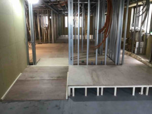 東京都目黒区の店舗にて、置床工事を行いました。（乾式二重床）【秀和建工】