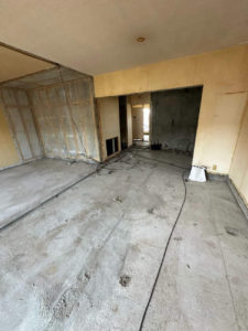 神奈川県藤沢市のマンションにて、置床工事を行いました。（フリーフロアCP）【秀和建工】