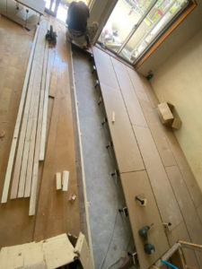 東京都世田谷区のマンションにて、置床工事を行いました。（フリーフロアCP）【秀和建工】