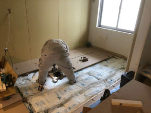 千葉県市川市のマンションにて、置床工事を行いました。（乾式二重床）【秀和建工】