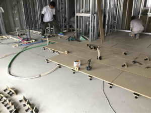 相模原市南区のマンションにて改修工事に伴う置床工事を行いました。（乾式二重床）【秀和建工】
