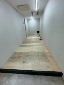 東京都北区の駅にて改修工事に伴う置床工事を行いました。（乾式二重床）【秀和建工】