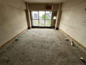 東京都世田谷区のマンションにて、置床工事を行いました。（フリーフロアCP）【秀和建工】