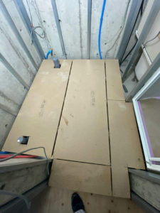 東京都板橋区のマンションにて、置床工事を行いました。（乾式二重床）【秀和建工】