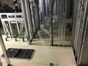 東京都渋谷区のカフェにて新装工事に伴う置床工事を行いました。（乾式二重床）【秀和建工】