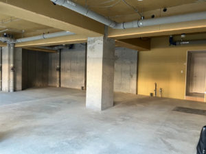 東京都杉並区の病院にて新装工事に伴う置床工事を行いました。（フリーフロアCP）【秀和建工】