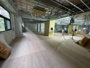 神奈川県横浜市港北区のクリニックにて改修工事に伴う置床工事を行いました。（乾式二重床）【秀和建工】