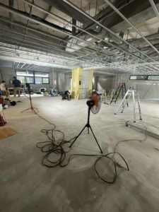 神奈川県横浜市港北区のクリニックにて改修工事に伴う置床工事を行いました。（乾式二重床）【秀和建工】