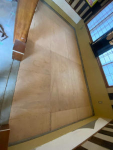 埼玉県朝霞市の店舗にて、置床工事を行いました。（乾式二重床）【秀和建工】