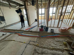 東京都世田谷区のマンションにて置床工事を行いました。（フリーフロアCP）【秀和建工】