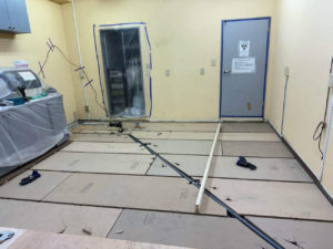 東京都江戸川区の動物病院にて、改修工事に伴う置床工事を行いました。（フリーフロアCP）【秀和建工】２期改修工事