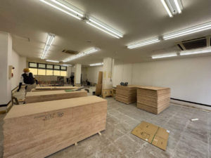 埼玉県所沢市の店舗にて、置床工事を行いました。（乾式二重床）【秀和建工】