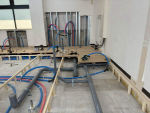 埼玉県所沢市の店舗にて、置床工事を行いました。（乾式二重床）【秀和建工】