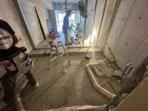 東京都渋谷区のマンションにて、置床工事を行いました。(乾式二重床)【秀和建工】