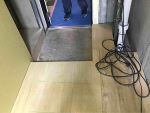 東京都渋谷区のマンションにて、置床工事を行いました。（乾式二重床）【秀和建工】