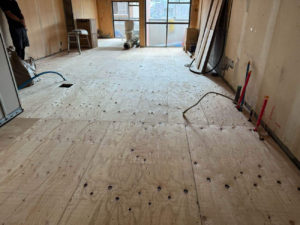 東京都目黒区のマンションにて、１day置床工事を行いました。（乾式二重床）【秀和建工】