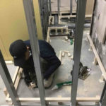 東京都渋谷区の美容室にて、置床工事を行いました。（乾式二重床）【秀和建工