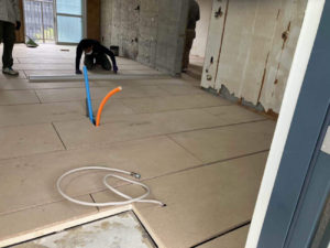 横浜市港南区のマンションにて、置床工事を行いました。（乾式二重床）【秀和建工】