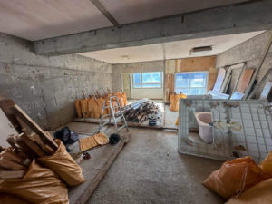 横浜市港南区のマンションにて、置床工事を行いました。(乾式二重床)【秀和建工】