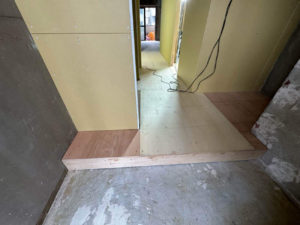 東京都目黒区のマンションにて、置床工事を行いました。（乾式二重床）【秀和建工】