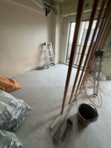 東京都世田谷区のマンションにて、1day置床工事を行いました。（フリーフロアCP）【秀和建工】