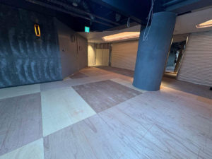 東京都渋谷区のオフィスにて、置床工事を行いました。（乾式二重床）【秀和建工】