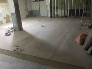 東京都江戸川区の美容室にて、1day置床工事を行いました。(乾式二重床)【秀和建工】