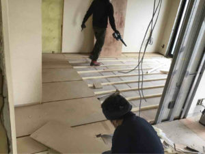 千葉市美浜区のマンションにて、置床工事を行いました。（乾式二重床）【秀和建工】