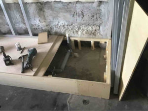 川崎市川崎区の店舗にて、置床工事を行いました。（パーチクルボード）【秀和建工】