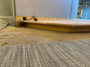 東京都渋谷区のオフィスにて、置床工事を行いました。（乾式二重床）【秀和建工】