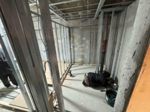 東京都目黒区のマンションにて、1day置床工事を行いました。（乾式二重床）【秀和建工】