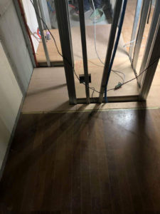 東京都世田谷区のマンションにて、置床工事を行いました。(乾式二重床)【秀和建工】