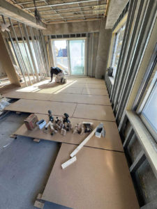 東京都目黒区のマンションにて、1day置床工事を行いました。（乾式二重床）【秀和建工】