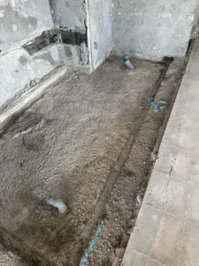 神奈川県逗子市のマンションにて、改修工事に伴う置床工事を行いました。（乾式二重床）【秀和建工】