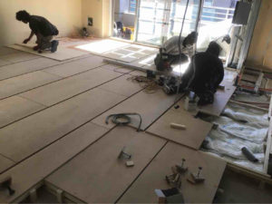 東京都渋谷区のマンションにて、1day置床工事を行いました。(フリーフロアCP)【秀和建工】